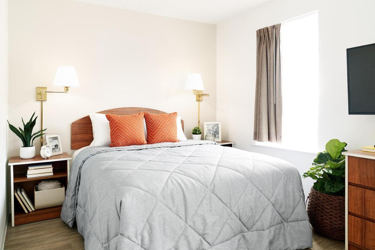 Intown Suites Extended Stay Lewisville Tx Valley View Dr 外观 照片